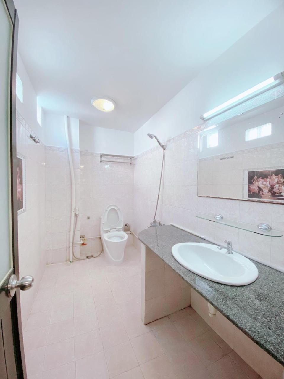 Halo Serviced Apartment Thành Pho Ho Chí Minh Esterno foto